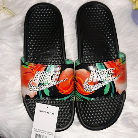 NWT Floral Nike benassi Slides custom bling - Picture 5 of 5
